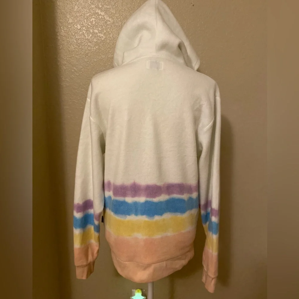 Sweater. - Picture 2 of 3